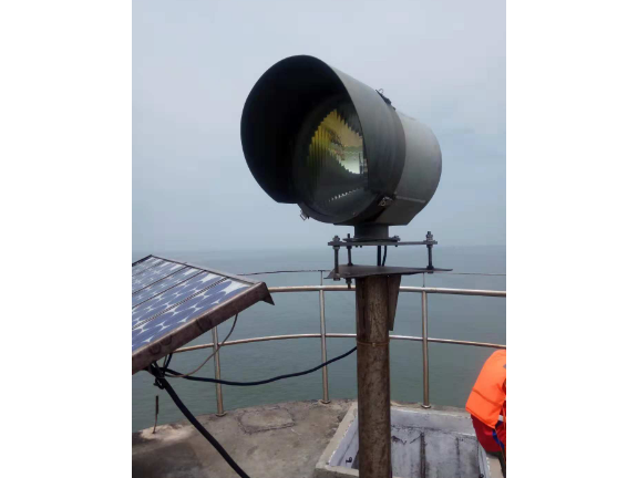 上海太阳能导标灯 服务至上 秦威供